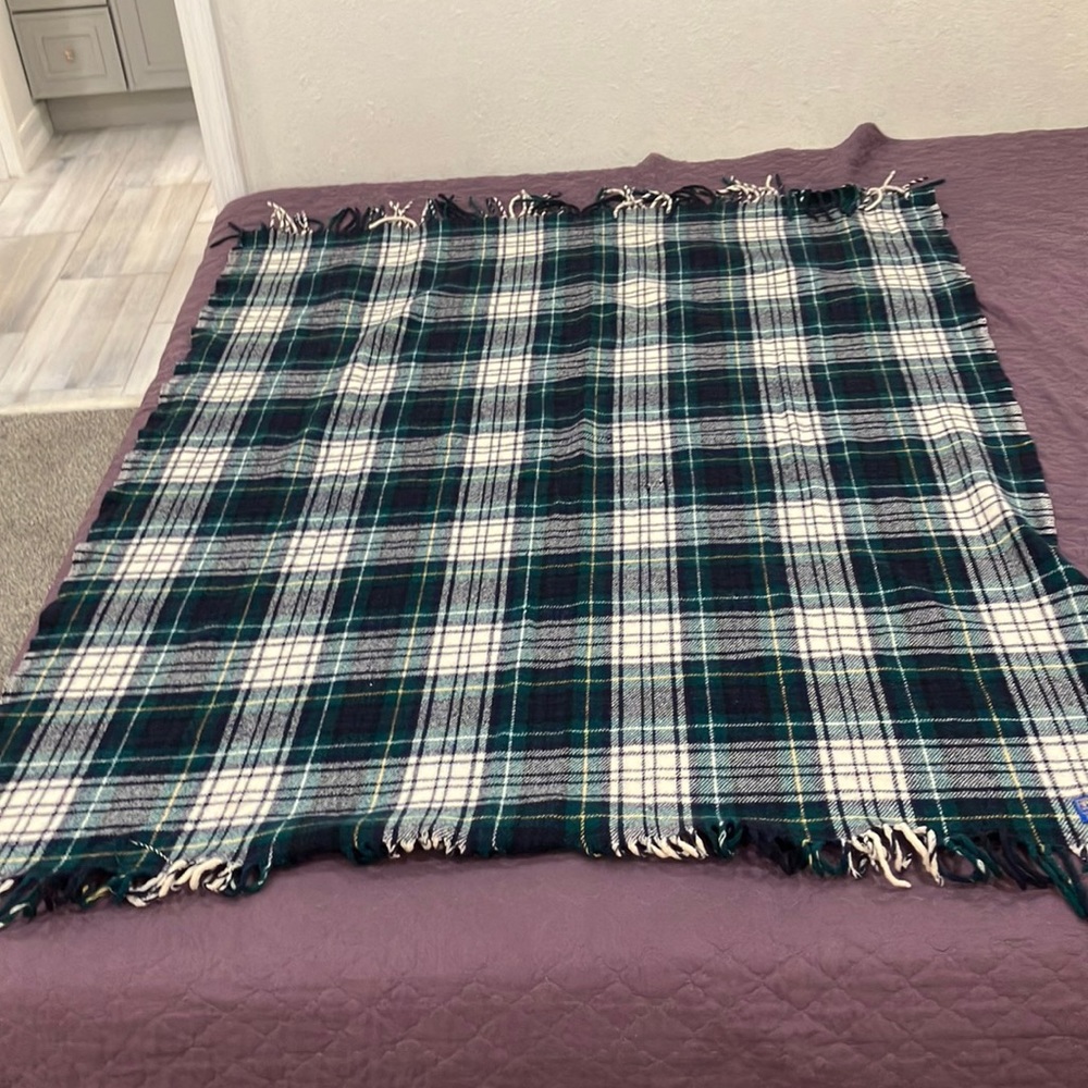 100% wool made in USA  pendleton blanket